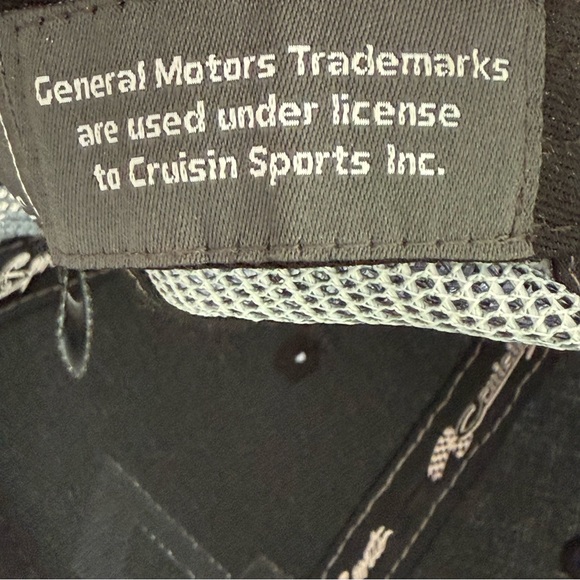 General Motors Chevy Silver Logo Gray Mesh Adj Snapback Trucker Cap Unisex EUC - Picture 7 of 8